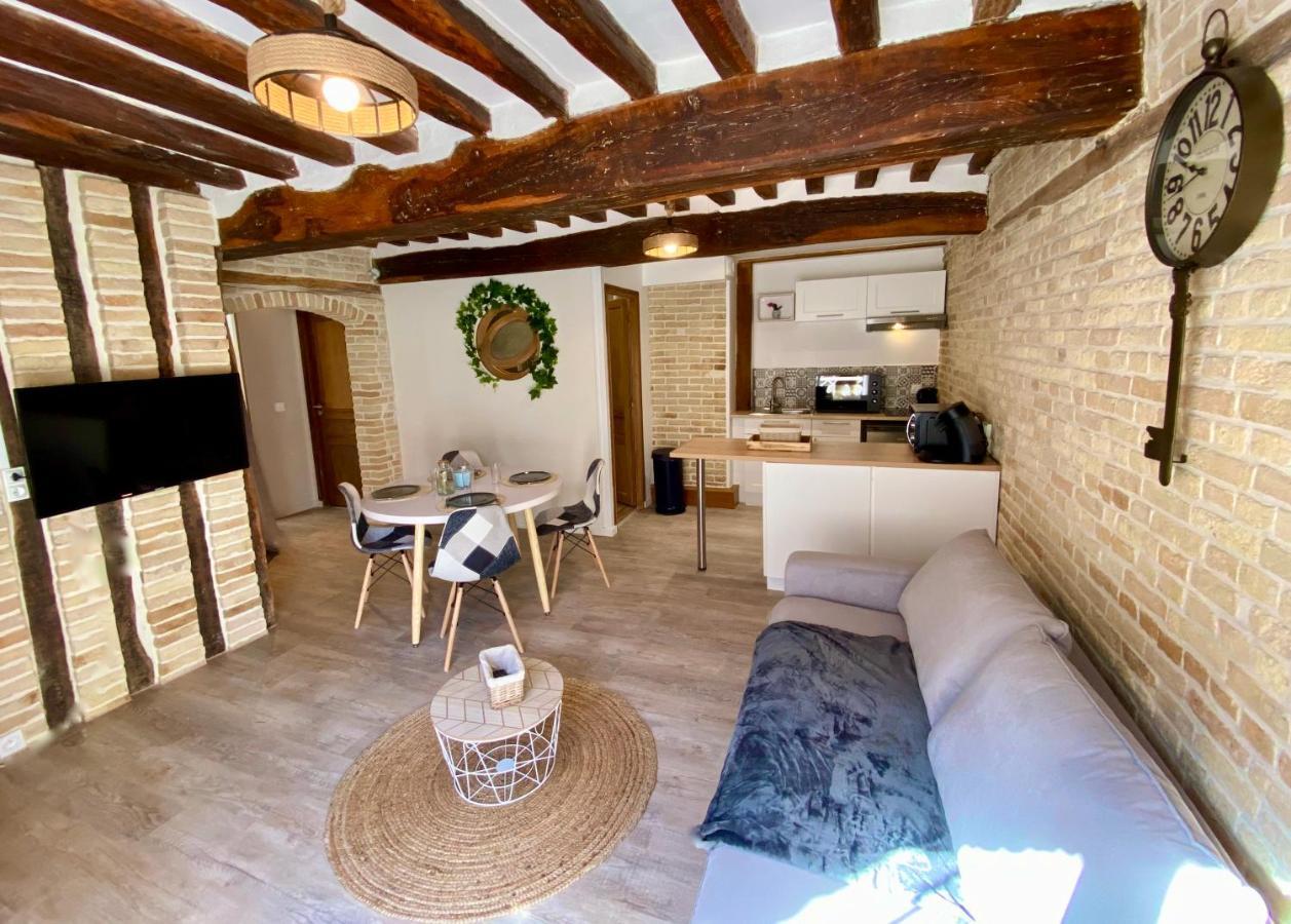 Le Confort Normand: Quayside Comfort with Netflix & Free Parking Dieppe Exterior photo